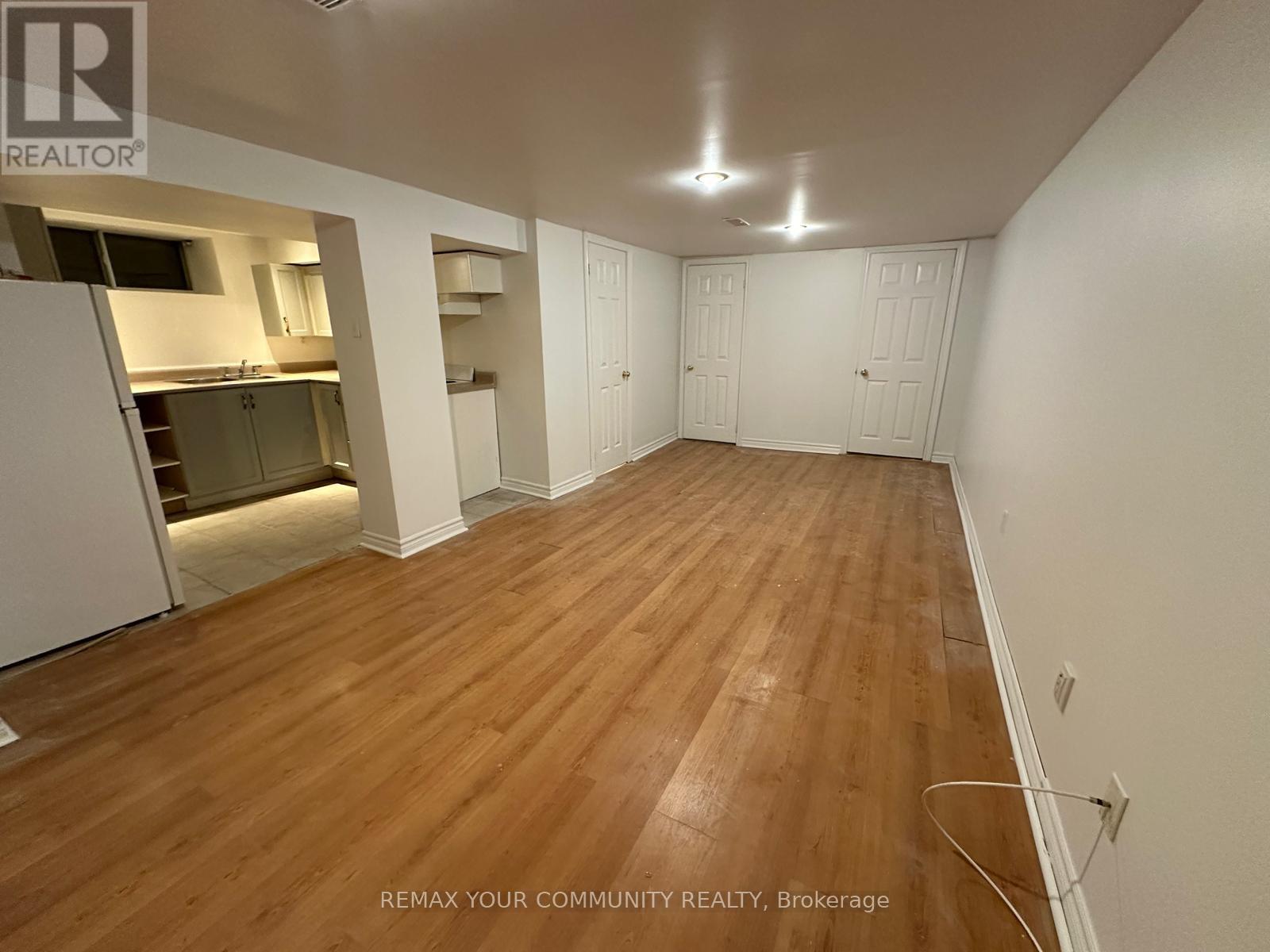 Detached at LOWER LEVEL - 90 BINSWOOD AVENUE, Toronto (East York)