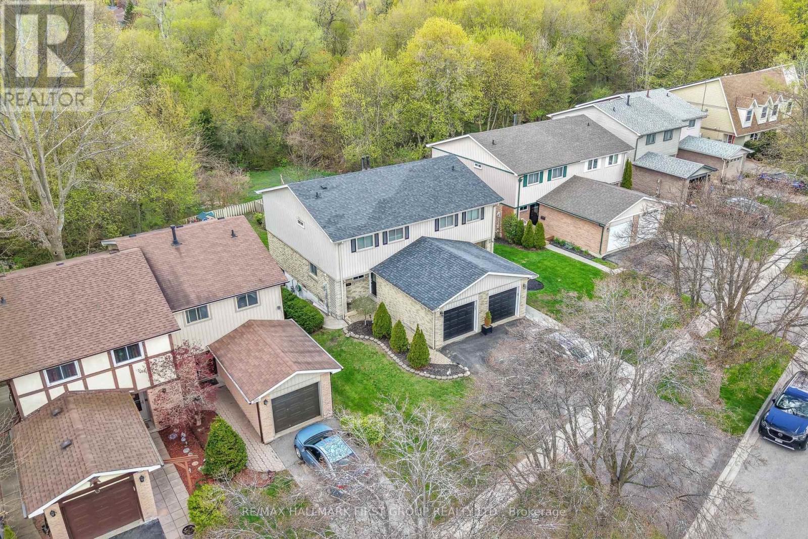 Semi-Detached/Link at 504 CAMELOT DRIVE, Oshawa (Eastdale)