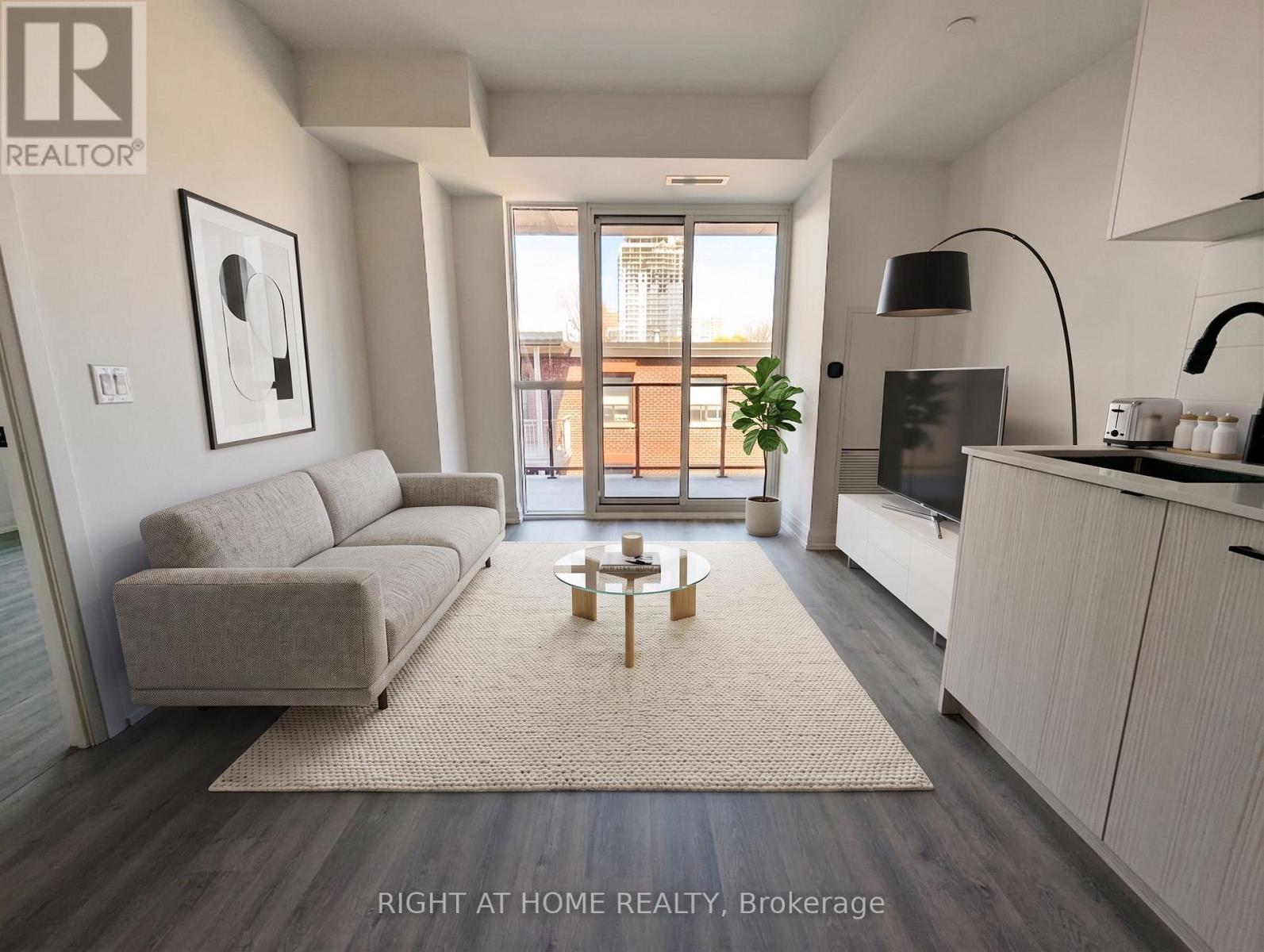 Apartment at 313 - 2369 DANFORTH AVENUE, Toronto (East End-Danforth)