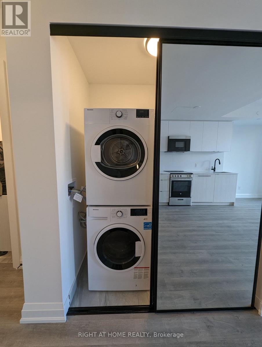 Apartment at 313 - 2369 DANFORTH AVENUE, Toronto