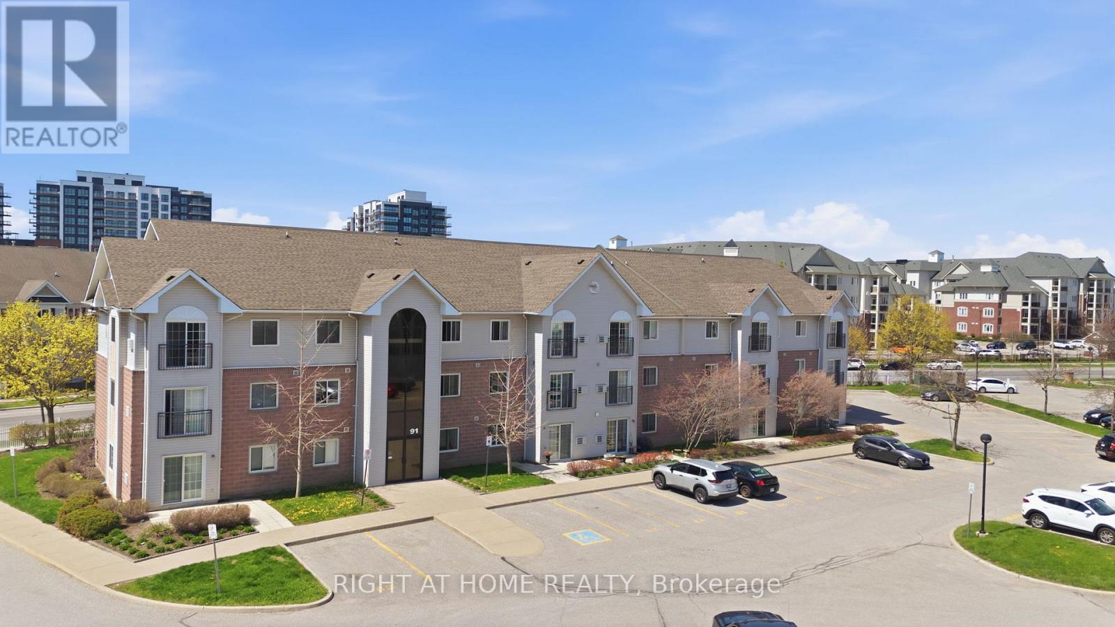 Apartment at 102 - 91 ASPEN SPRINGS DRIVE, Clarington (Bowmanville)