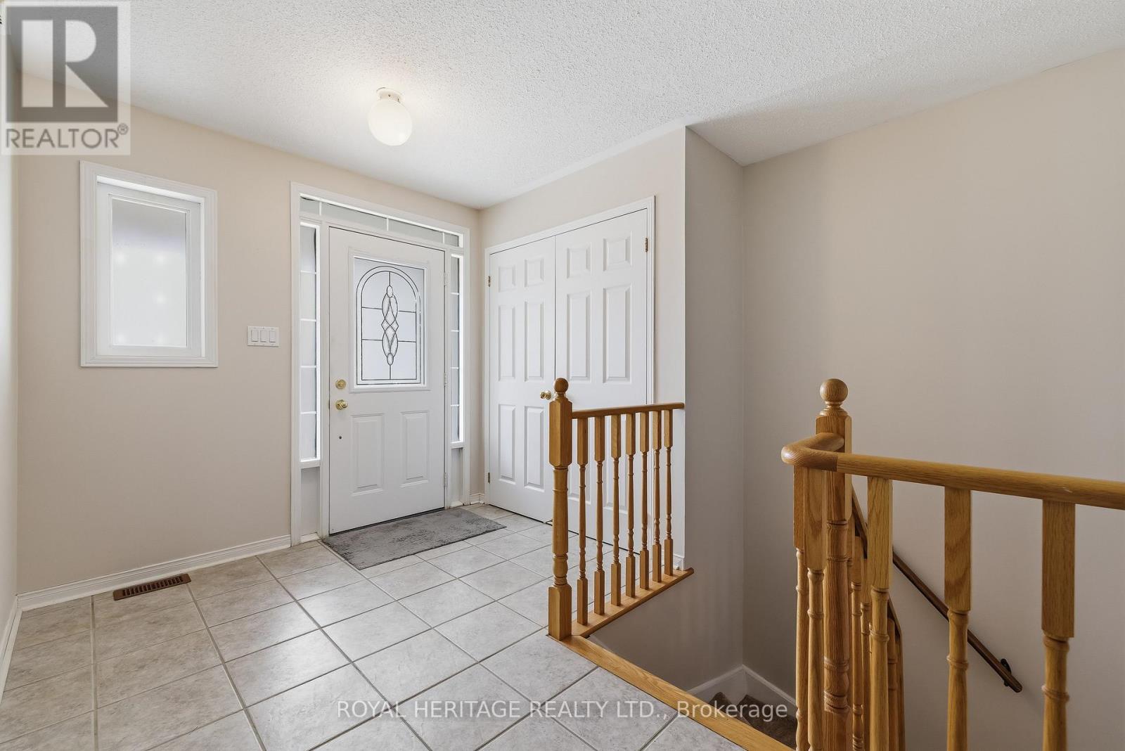 Detached at 19 FITZPATRICK COURT, Whitby