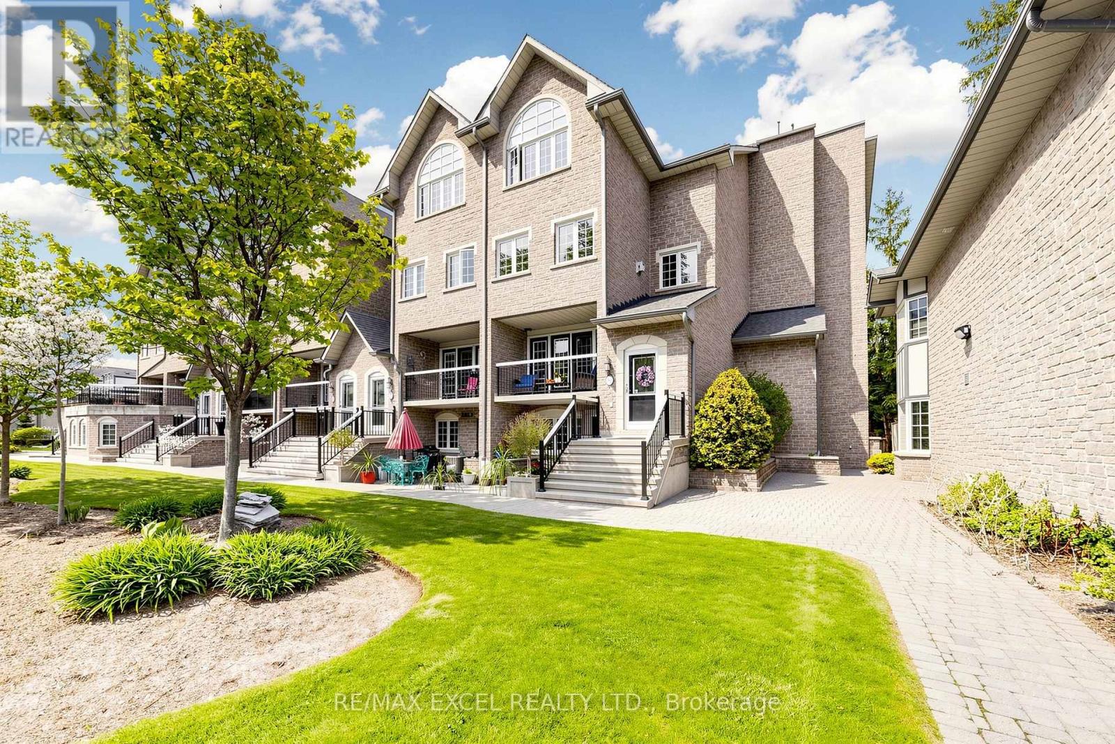 Townhouse at 206 - 1995 ROYAL ROAD, Pickering (Village East)