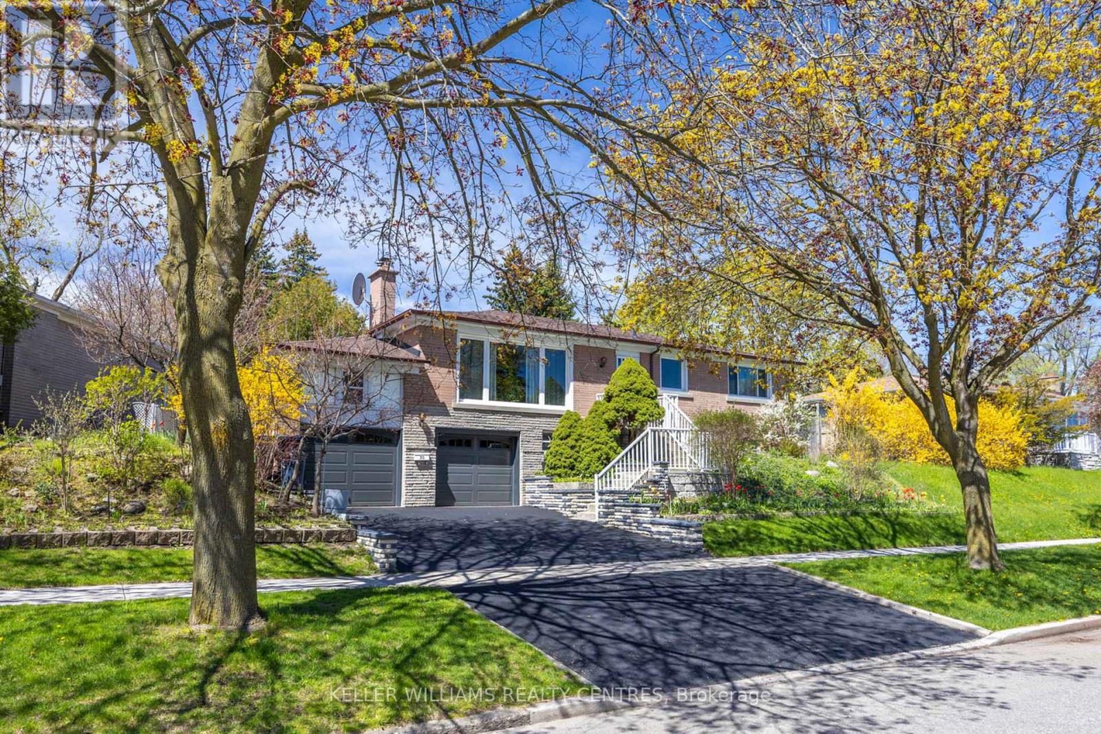 Detached at 30 BENDALE BOULEVARD W, Toronto (Bendale)