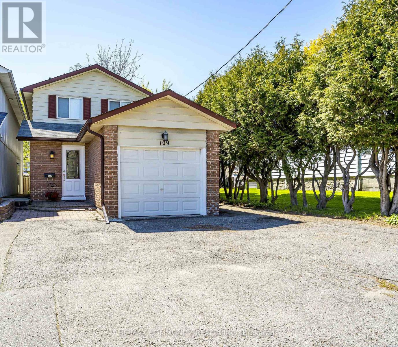 Semi-Detached/Link at 109 ADELAIDE AVENUE E, Oshawa (O'Neill)