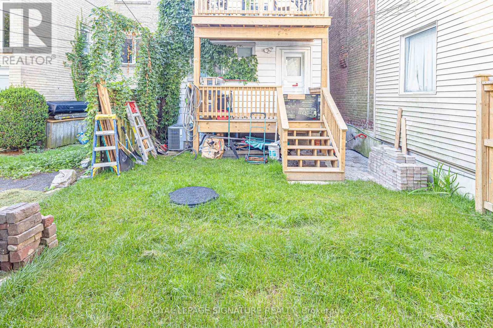 Detached at LANEWAY UPPER - 20 KEWBEACH AVENUE, Toronto