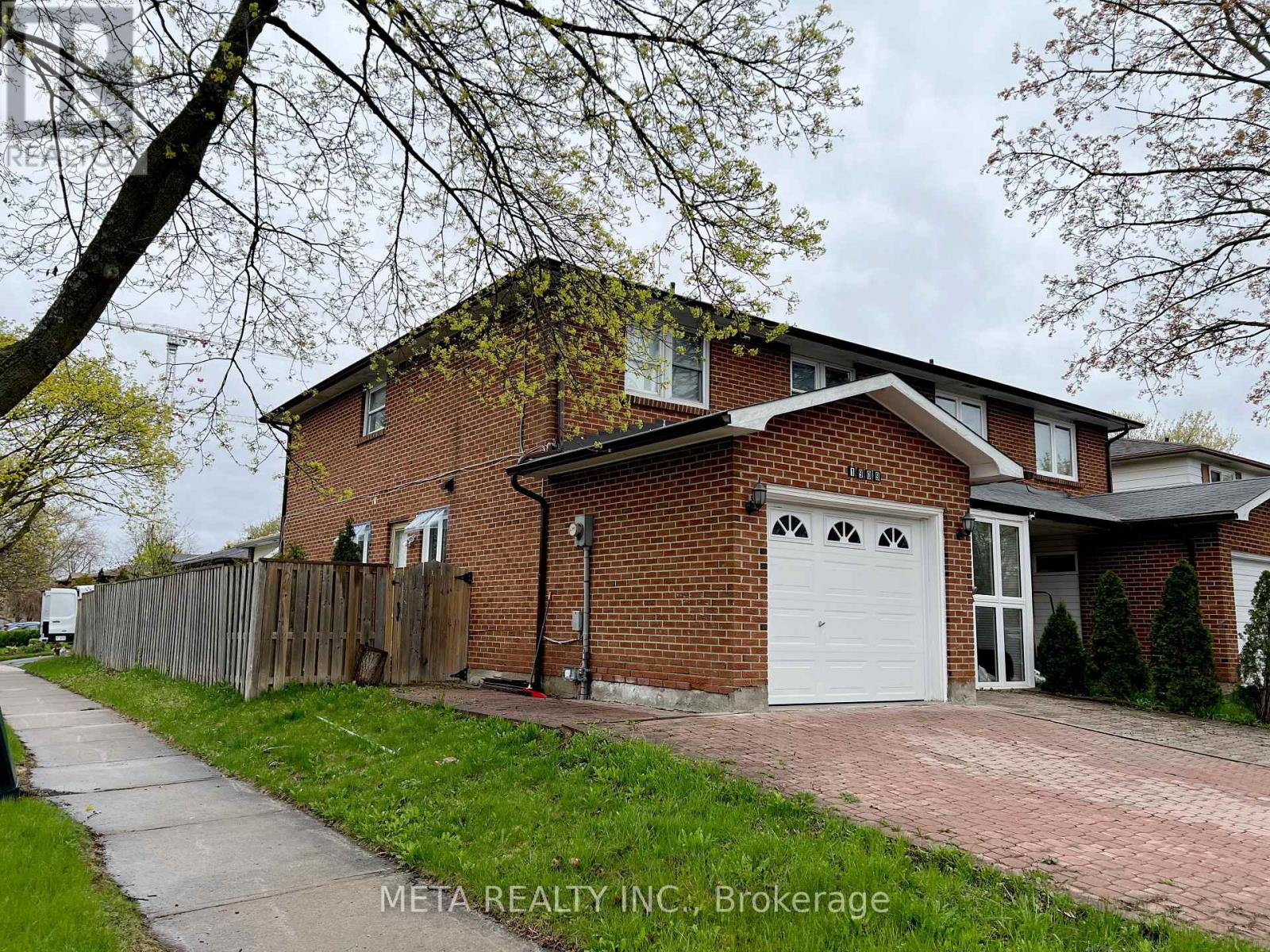 Semi-Detached/Link at BSMT - 1909 POPPY LANE, Pickering (Liverpool)
