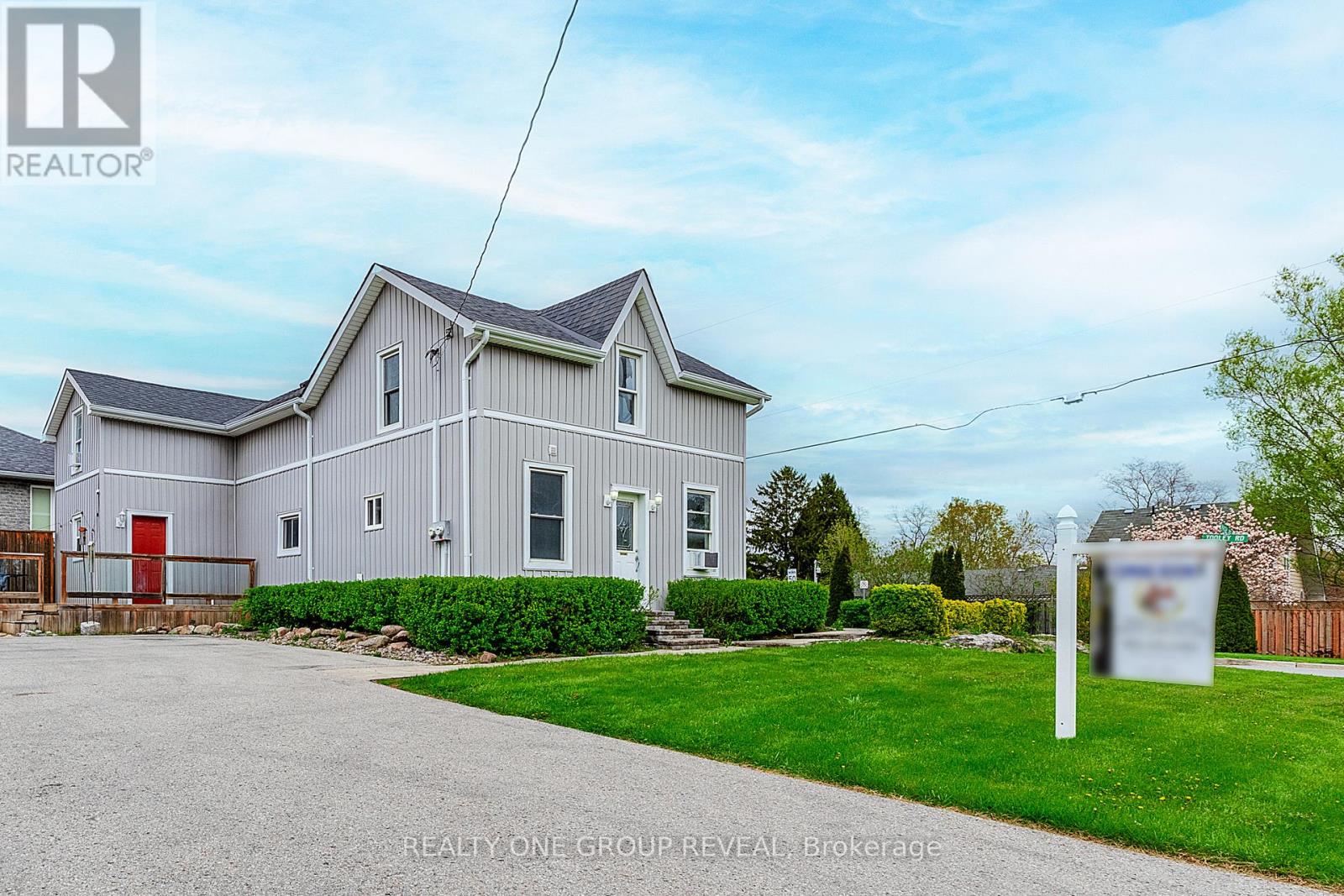 Multiplex at 1524 NASH ROAD, Clarington (Courtice)