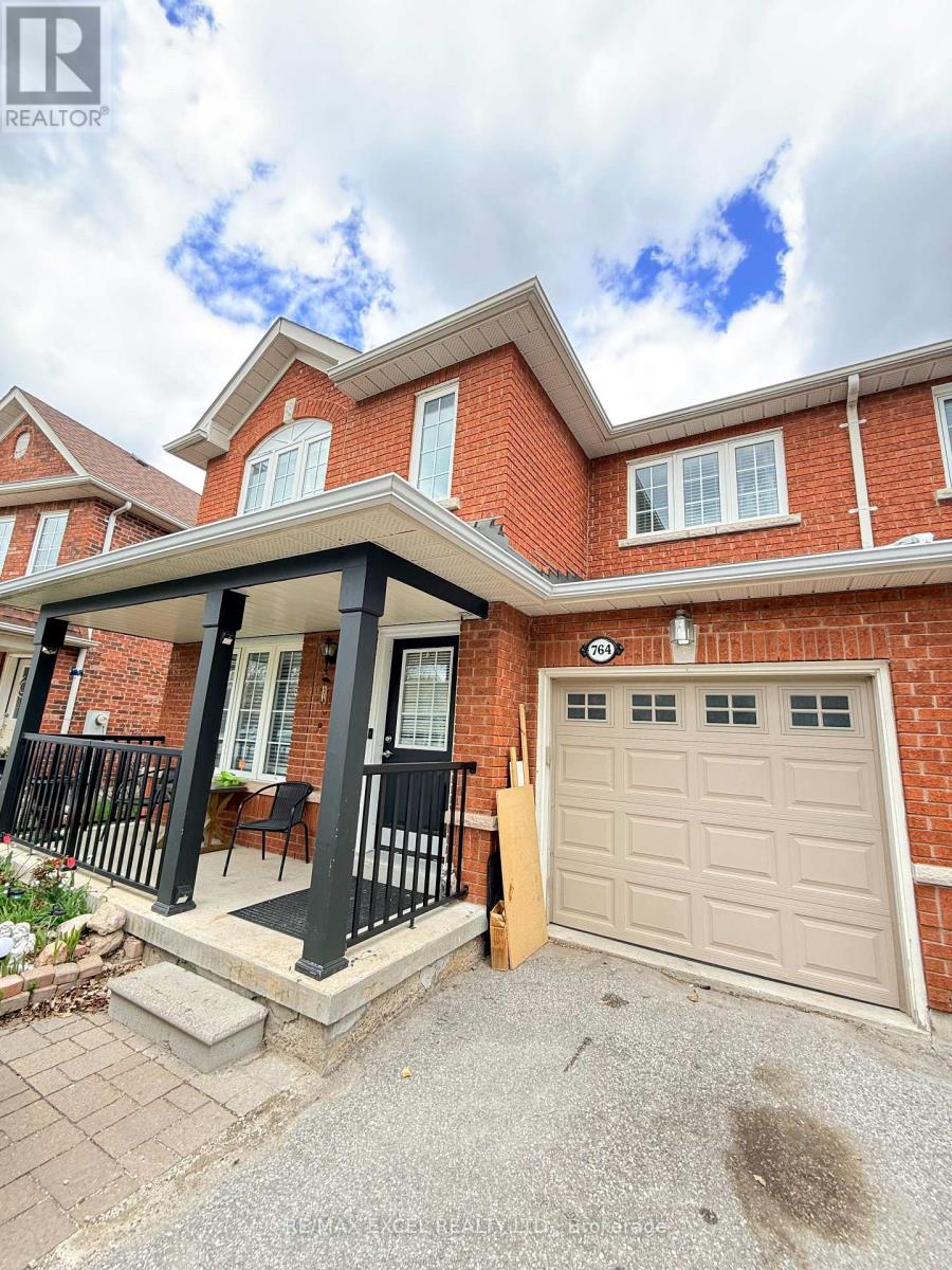 Semi-Detached/Link at 764 CRAIGHURST COURT, Pickering (Amberlea)