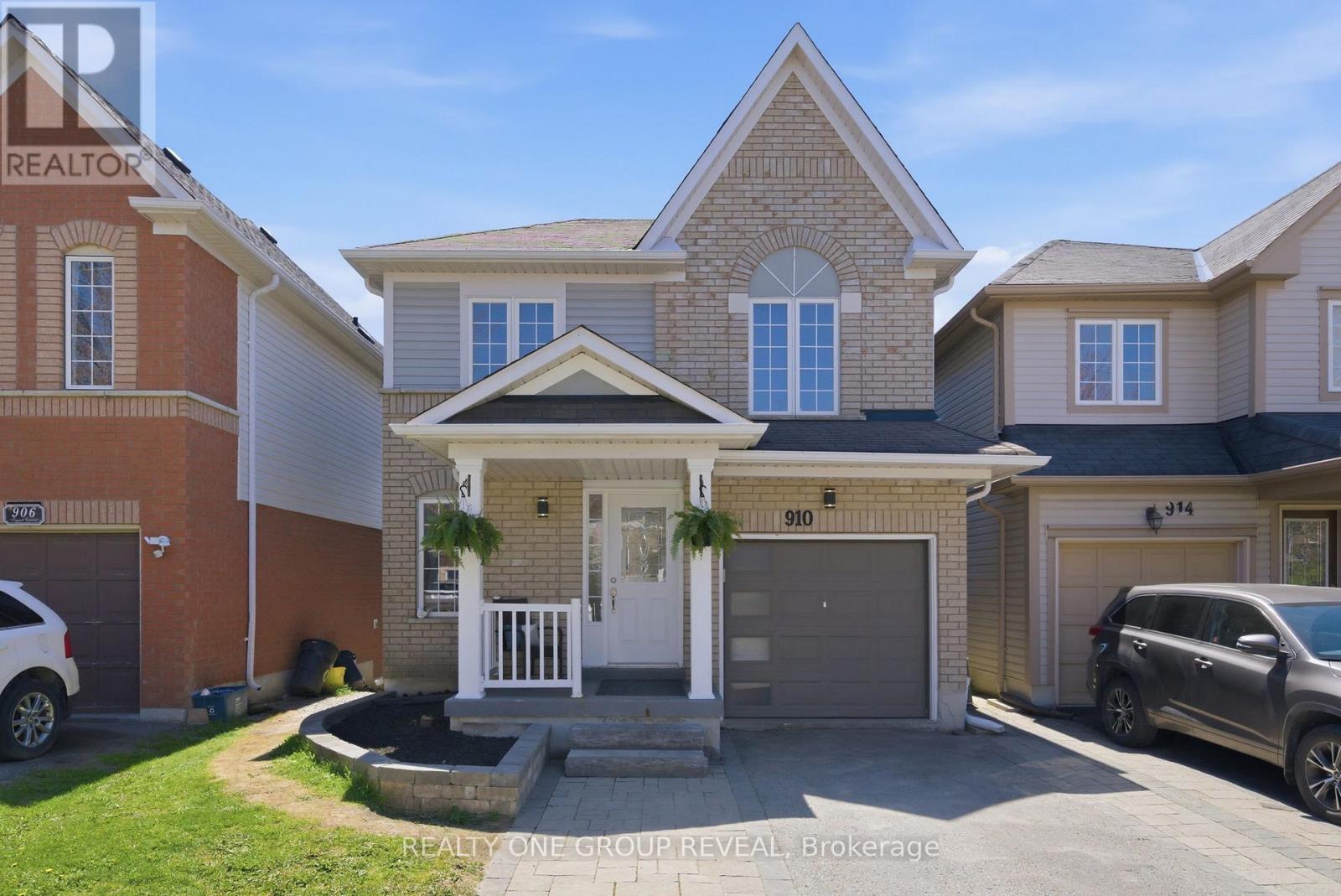 Detached at 910 TAGGART CRESCENT, Oshawa (Pinecrest)