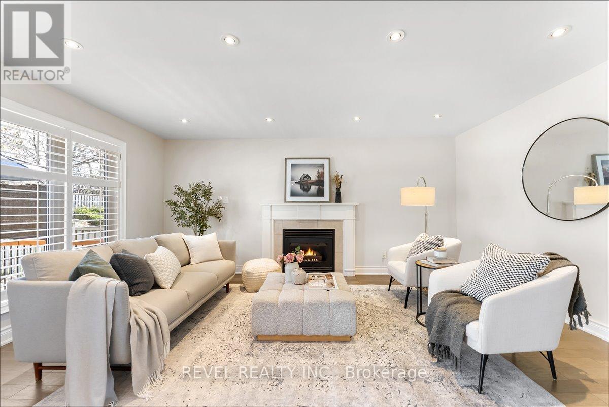 Detached at 30 LINDERWOOD DRIVE, Toronto (Centennial Scarborough)