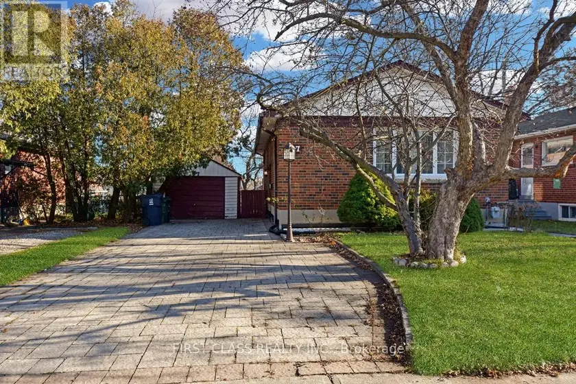 Detached at 87 VAUXHALL DRIVE, Toronto (Dorset Park)