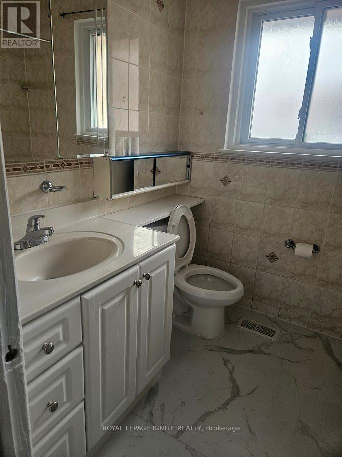Detached at MAIN - 16 CICERELLA CRESCENT, Toronto