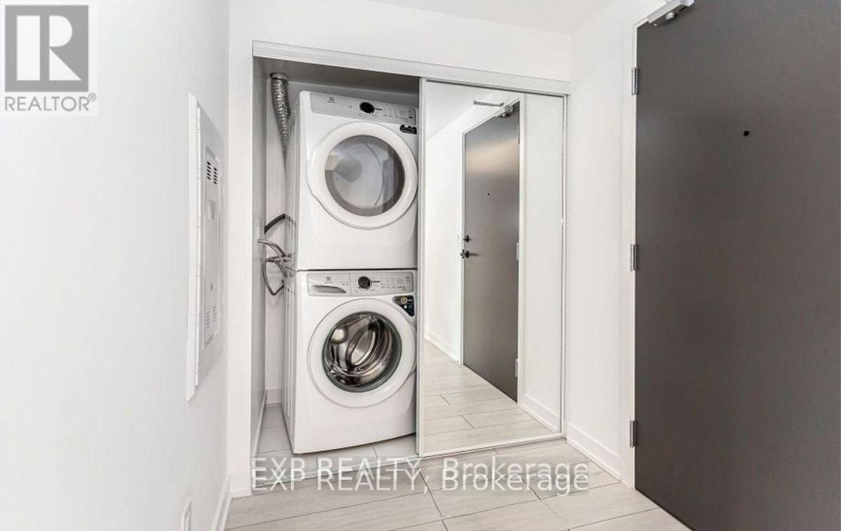 Apartment at 707 - 2033 KENNEDY ROAD, Toronto
