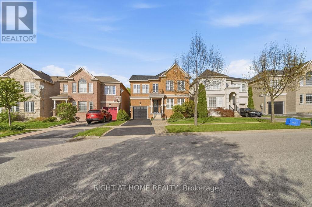 Detached at 25 NOBBS DRIVE, Ajax (Northwest Ajax)