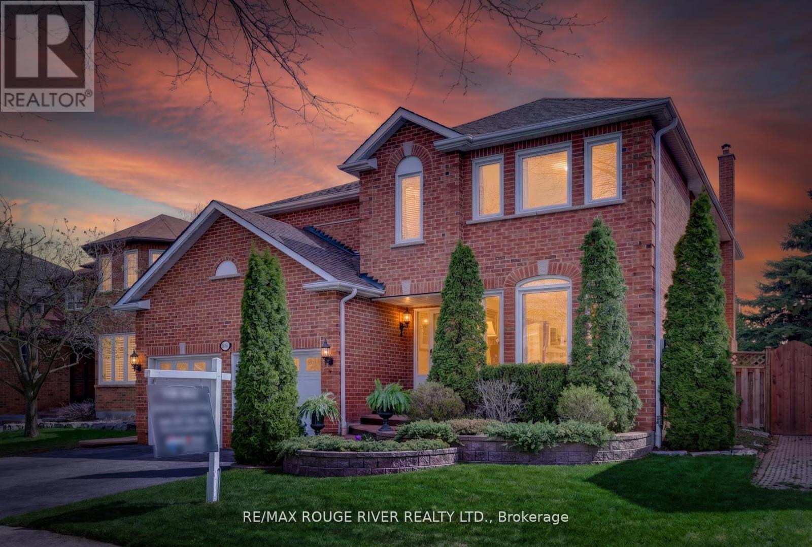 Detached at 84 SILVERBIRCH PLACE, Whitby (Pringle Creek)