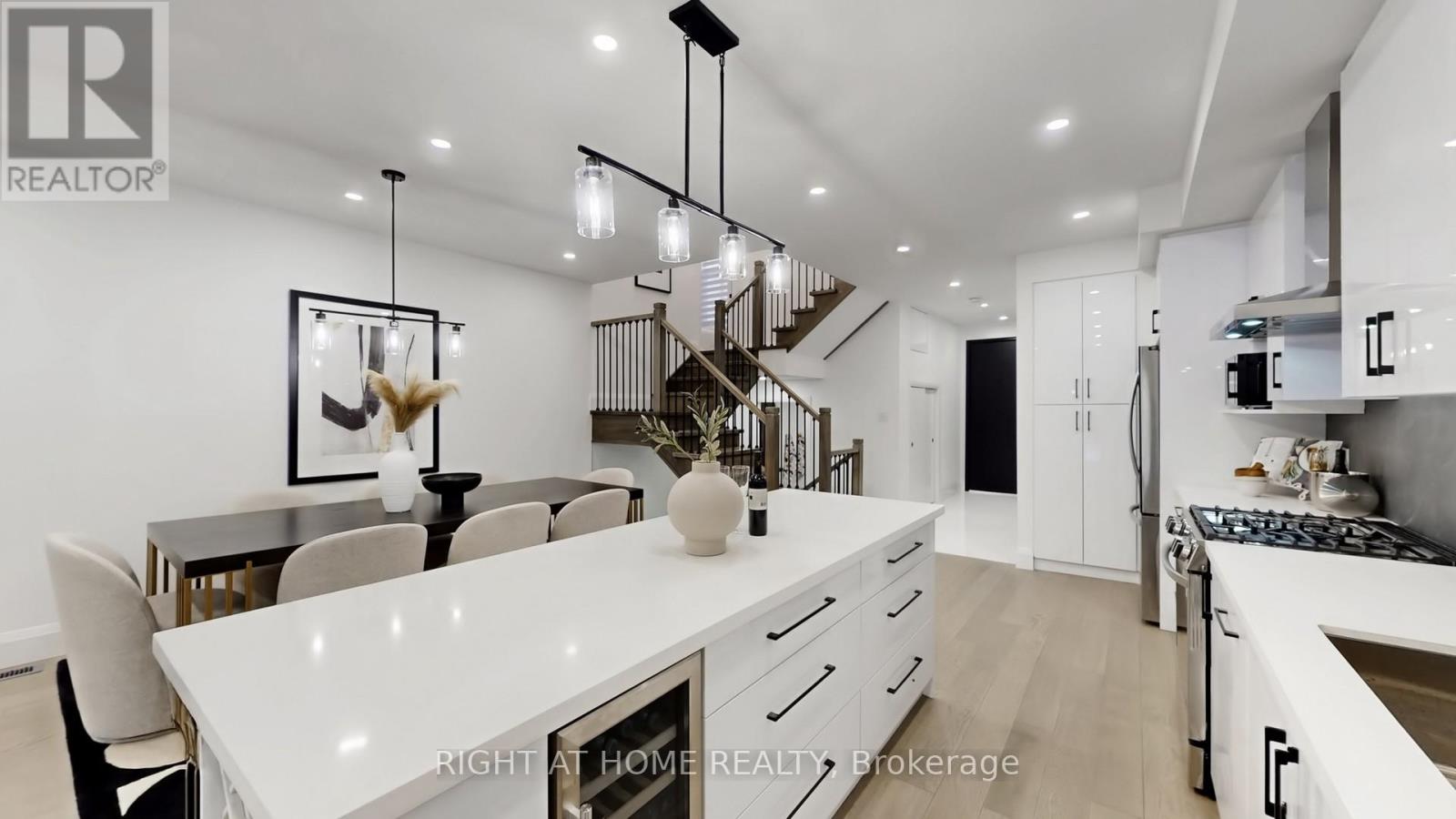 Detached at 6 PARK STREET, Toronto (Birchcliffe-Cliffside)