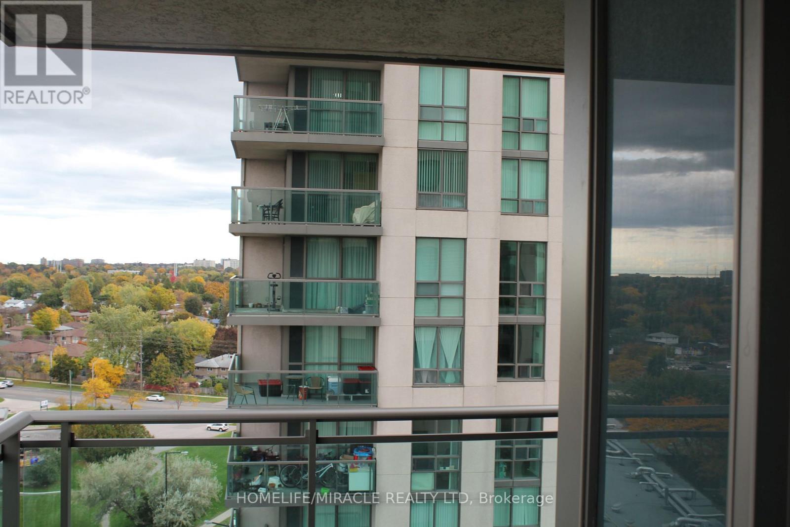 Apartment at 1608 - 88 GRANGEWAY AVENUE, Toronto (Woburn)