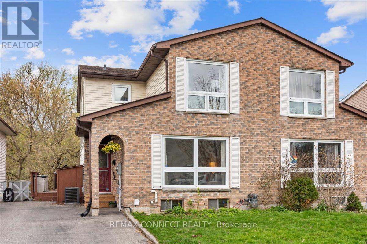 Semi-Detached/Link at 112 LONDONDERRY STREET, Oshawa (Vanier)
