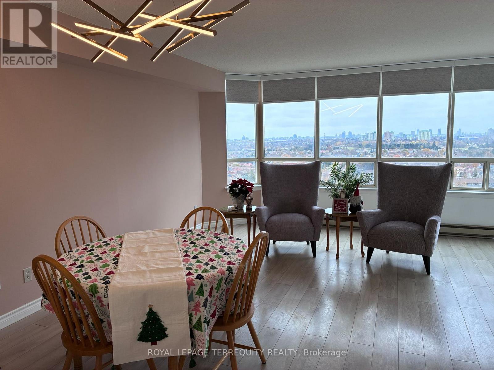 Apartment at 1513 - 150 ALTON TOWERS CIRCLE, Toronto (Milliken)
