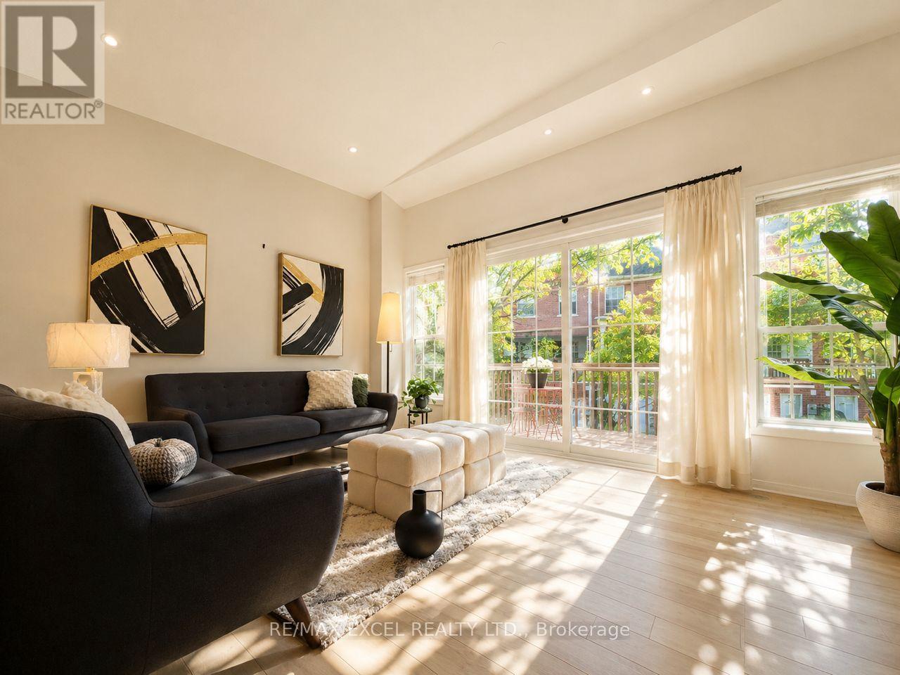 Townhouse at 22 EXCHEQUER PLACE, Toronto (Agincourt North)