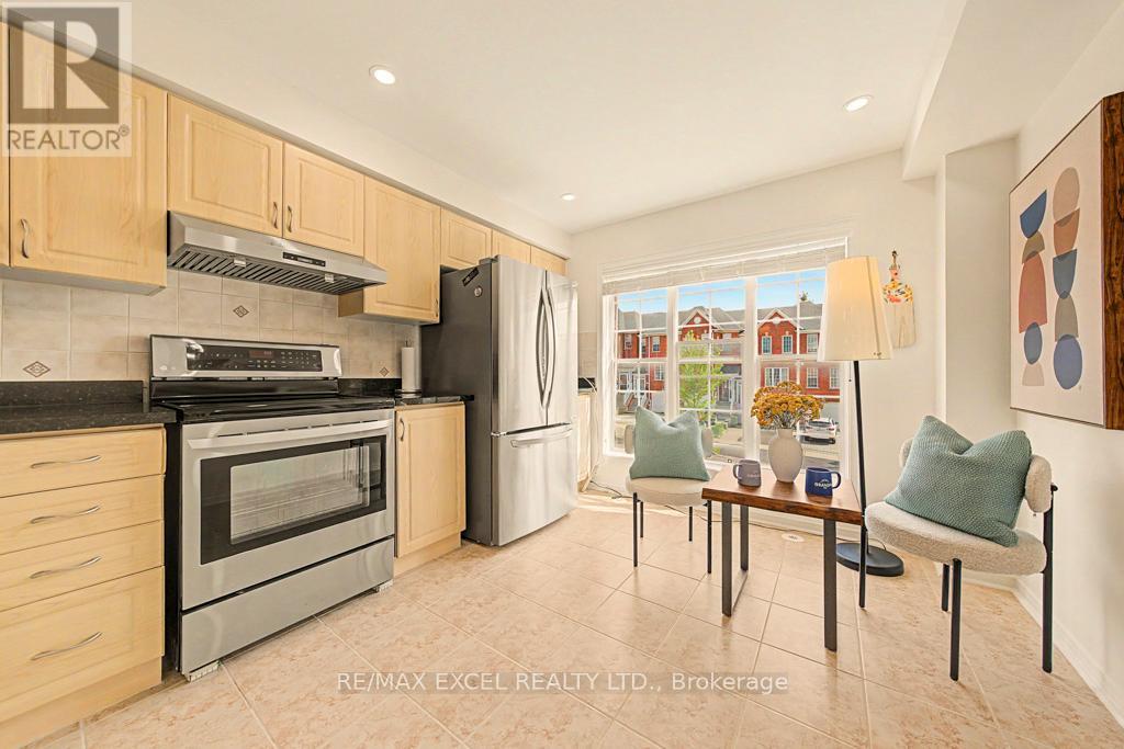 Townhouse at 22 EXCHEQUER PLACE, Toronto