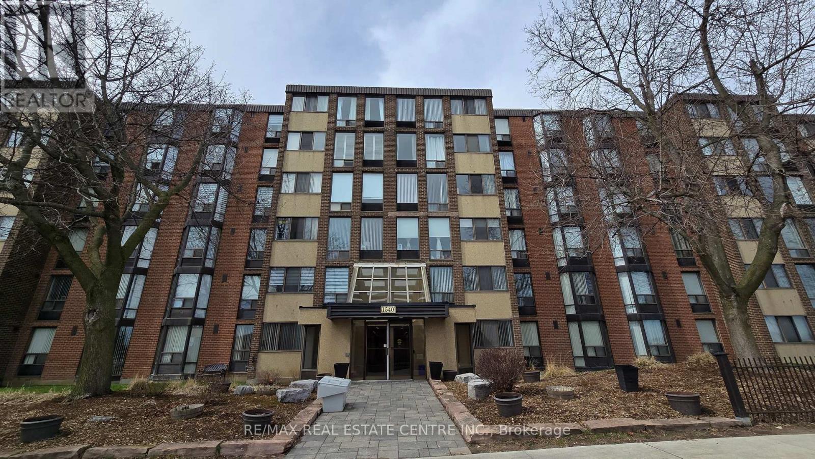Apartment at 609 - 1540 PICKERING PARKWAY, Pickering (Town Centre)