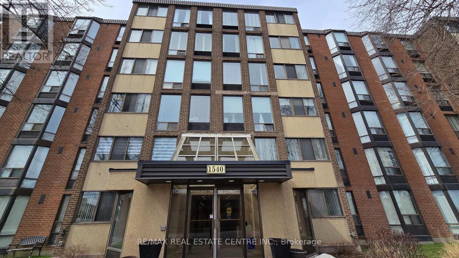 Apartment at 609 - 1540 PICKERING PARKWAY, Pickering
