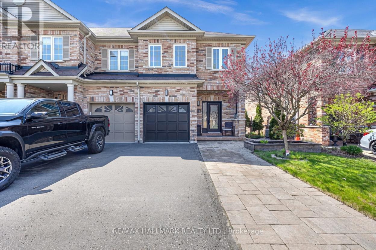 Townhouse at 21 SUMMERSIDE AVENUE, Whitby (Taunton North)