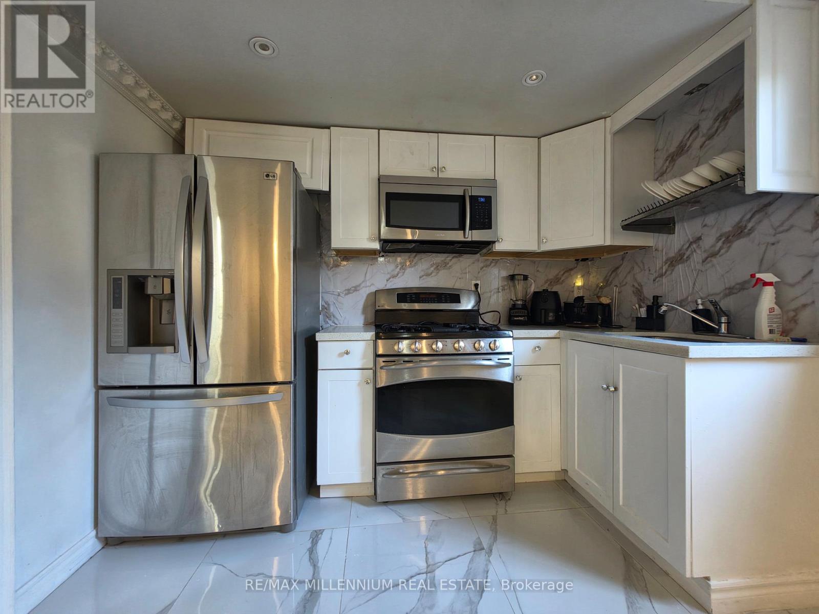 Detached at LOWER - 66 OVERLORD CRESCENT, Toronto (Malvern)