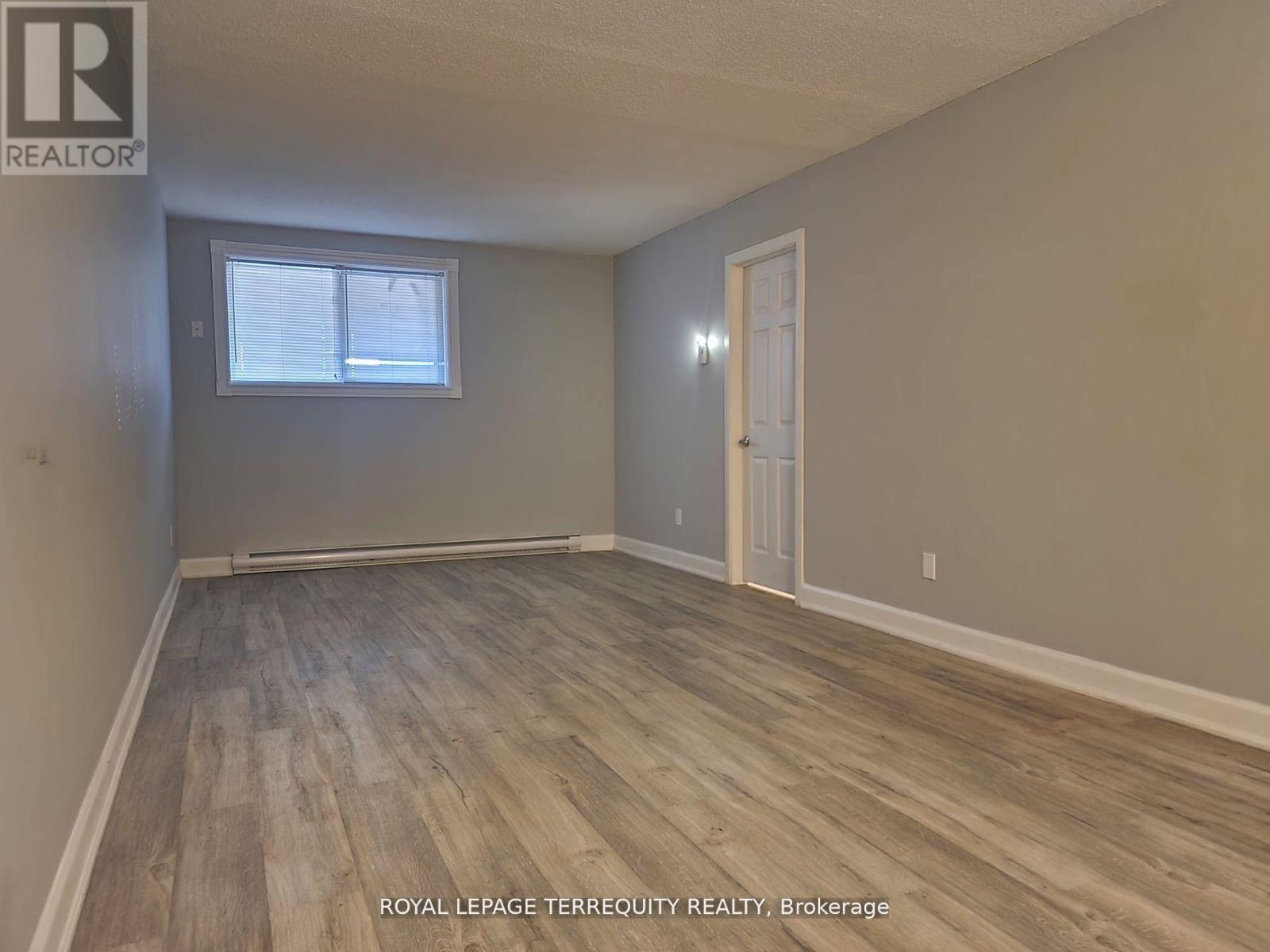 Multiplex at 2 - 207 TRENT STREET E, Whitby (Downtown Whitby)