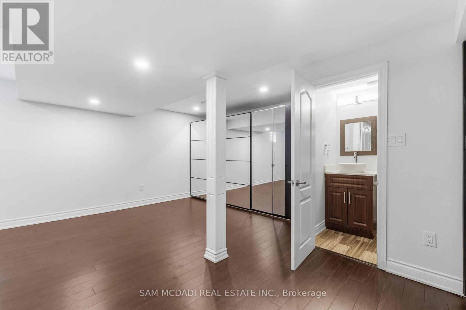 Townhouse at 25 - 250 ORTON PK ROAD, Toronto