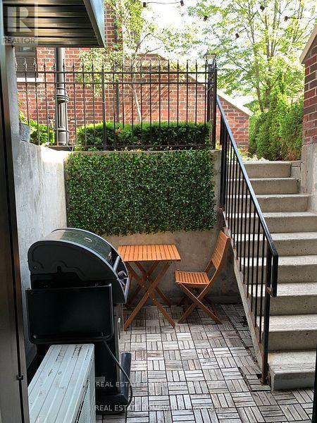 Townhouse at 13 - 150 BROADVIEW AVENUE, Toronto (South Riverdale)