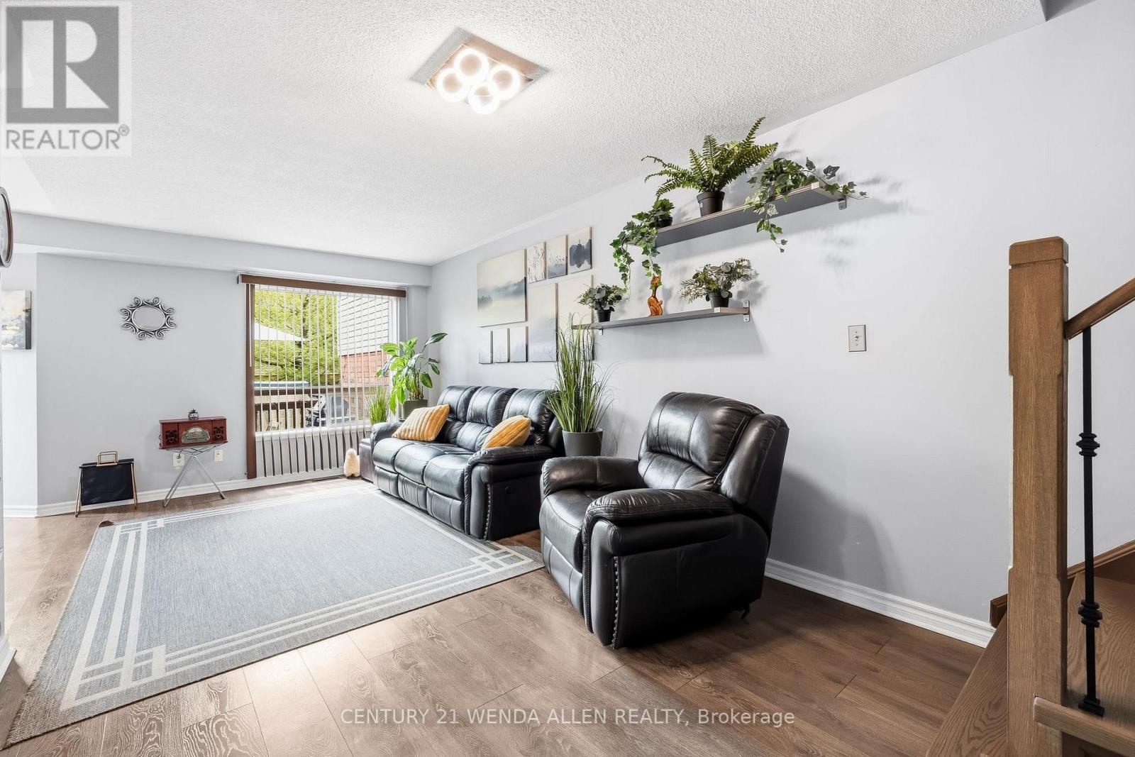 Townhouse at 5 JAYS DRIVE, Whitby