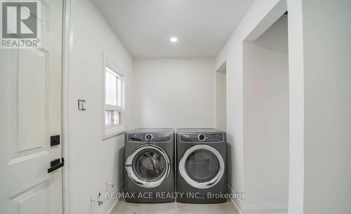 Semi-Detached/Link at 288 CELINA STREET, Oshawa