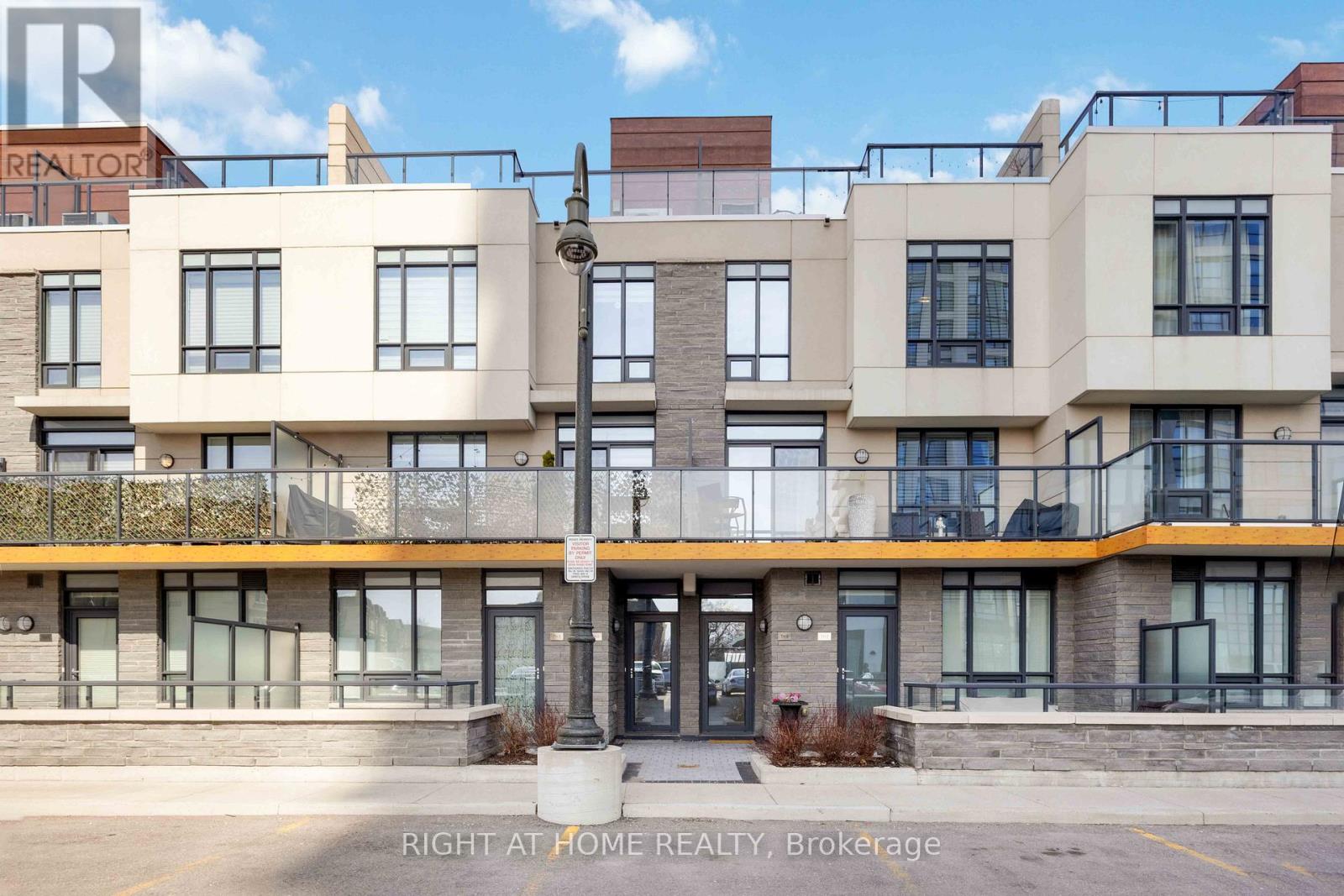 Townhouse at TH8 - 1245 BAYLY STREET, Pickering (Bay Ridges)