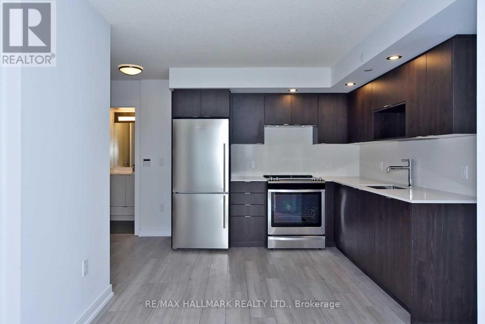 Apartment at 1308 - 225 VILLAGE GREEN SQUARE, Toronto (Agincourt South-Malvern West)