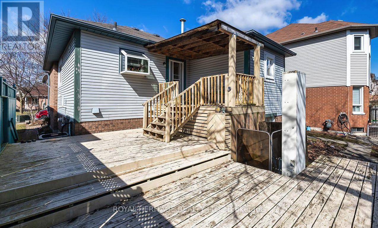 Detached at 31 THAMES DRIVE N, Whitby