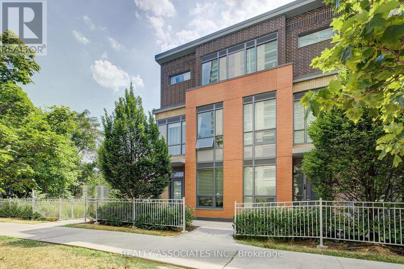 Townhouse at TH19 - 215 BONIS AVENUE, Toronto (Tam O'Shanter-Sullivan)