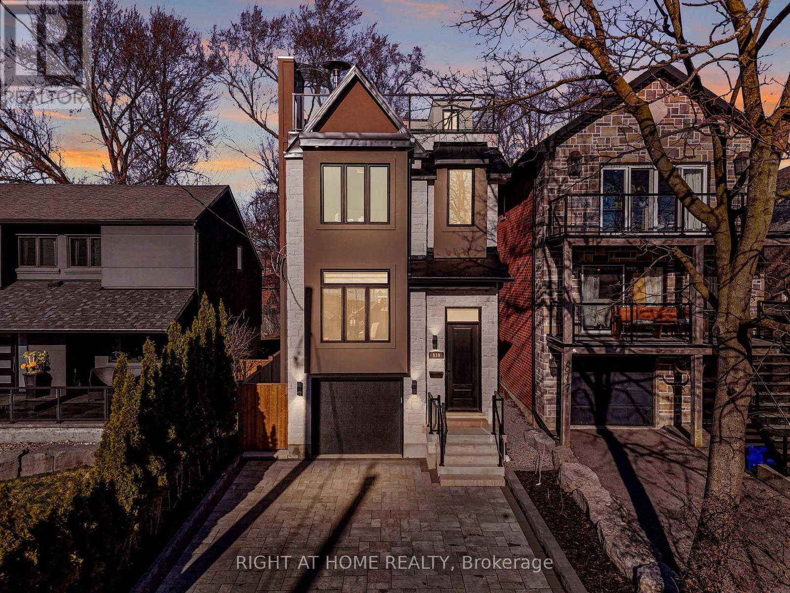 Detached at 819 FAIRVIEW AVENUE, Pickering (Bay Ridges)