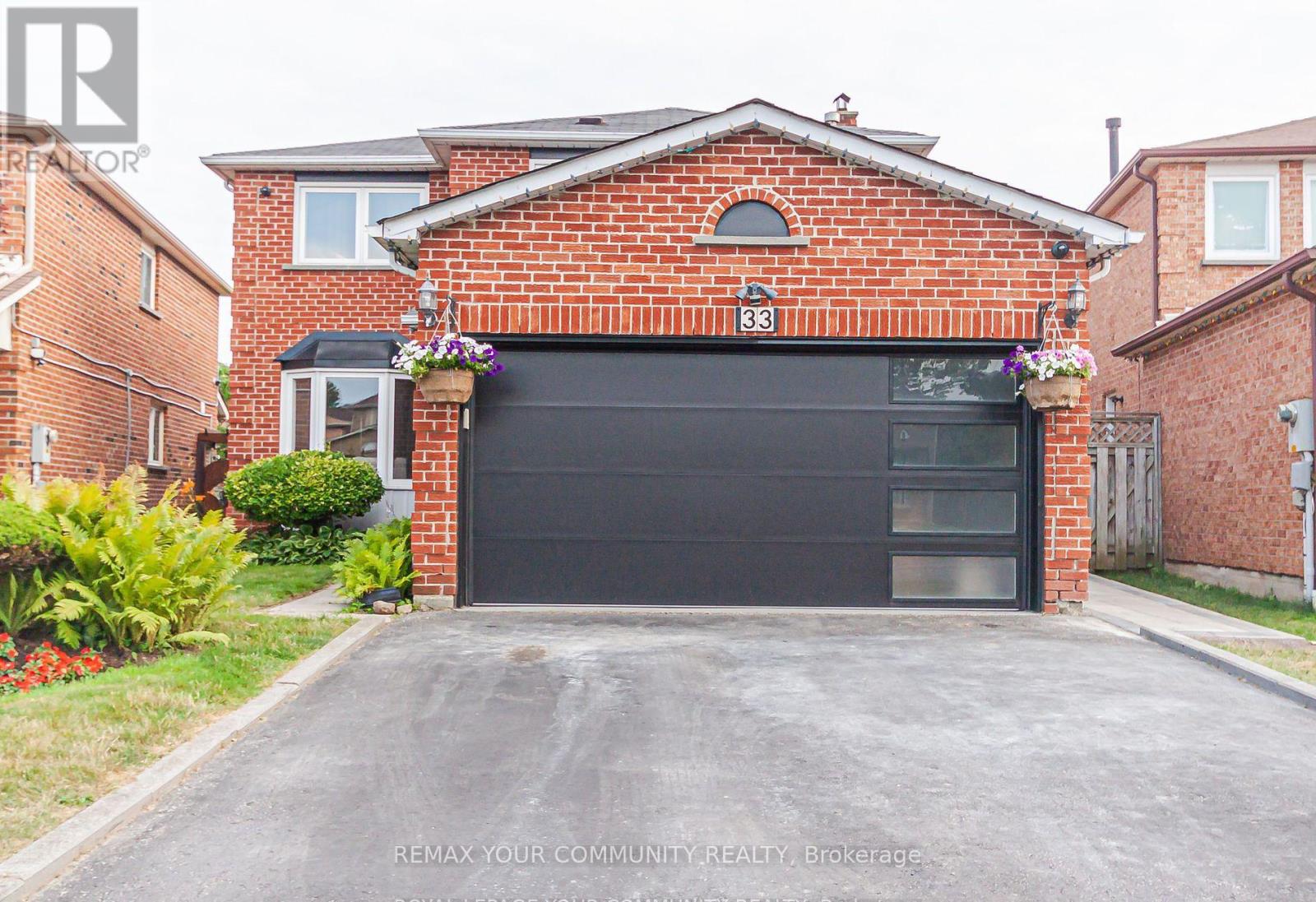 Detached at BSMT - 33 DURNESS AVENUE, Toronto (Rouge)