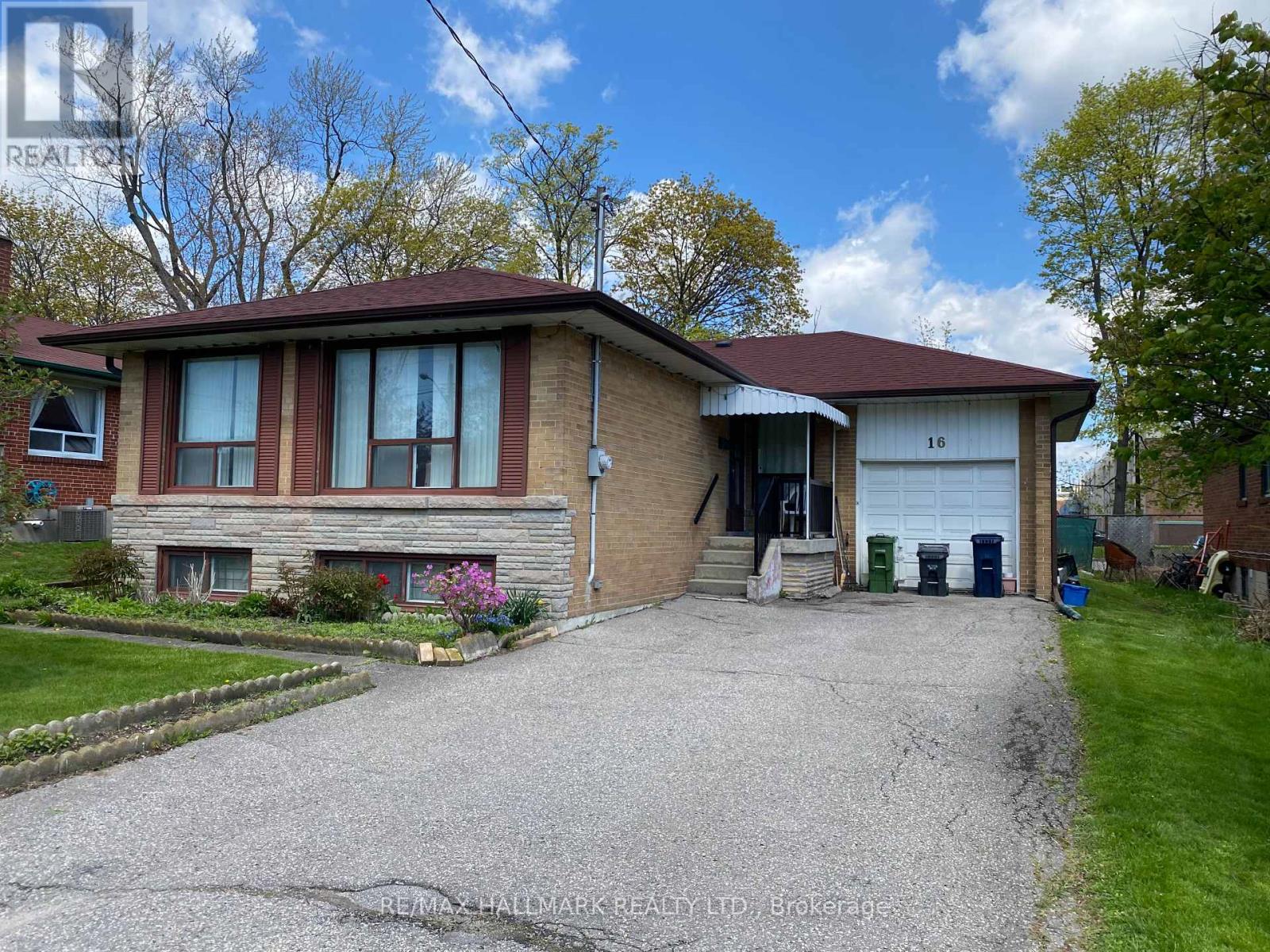 Detached at 16 CHRYSLER CRESCENT, Toronto (Wexford-Maryvale)