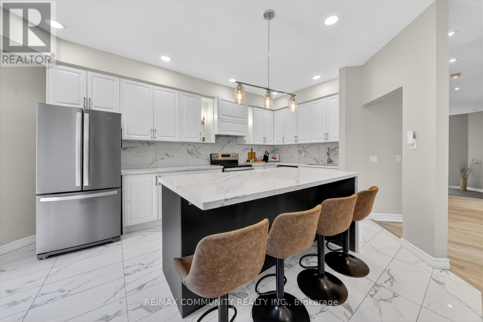 Detached at 154 THICKET CRESCENT, Pickering