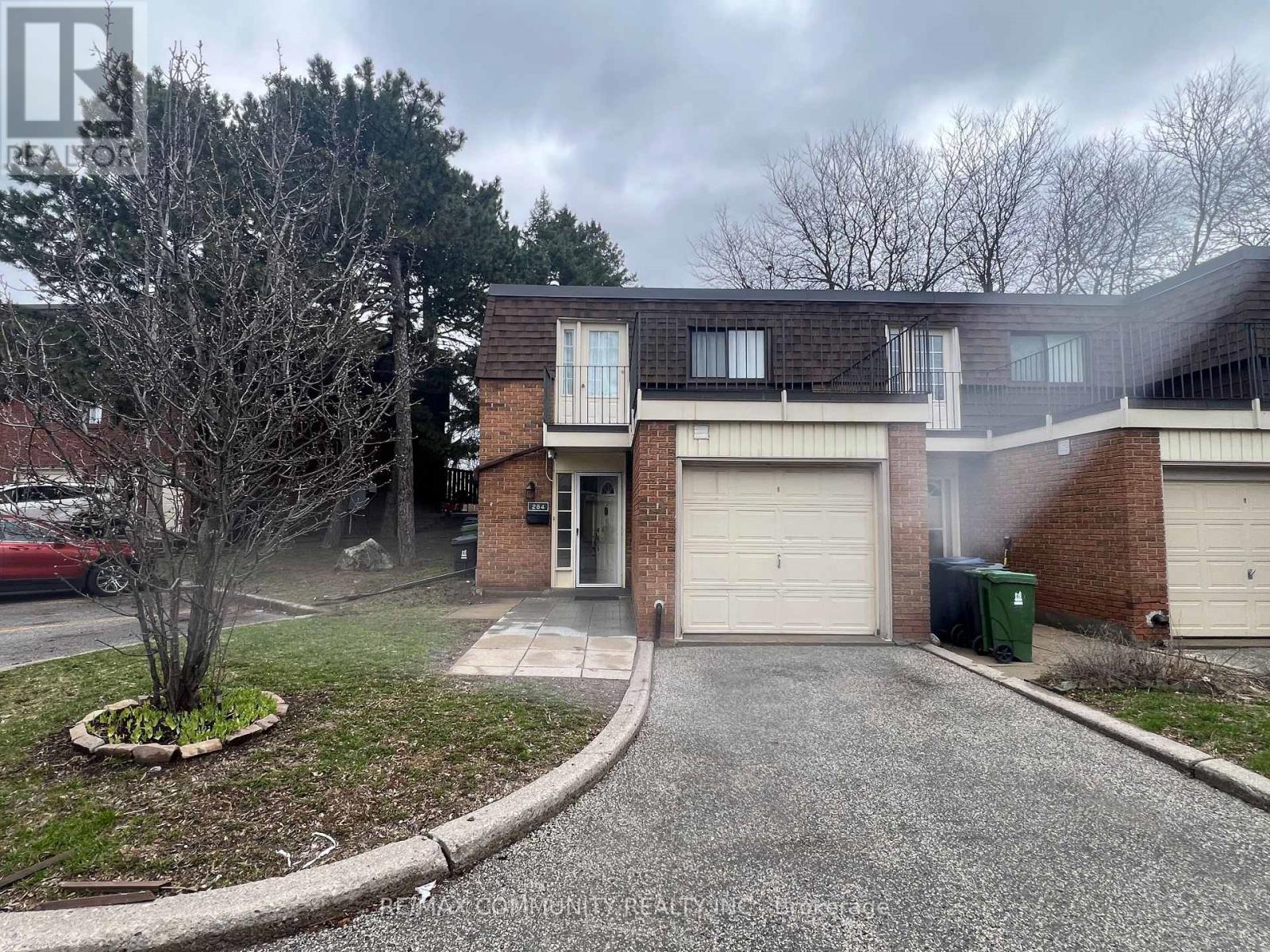 Townhouse at 284 SPRUCEWOOD COURT, Toronto