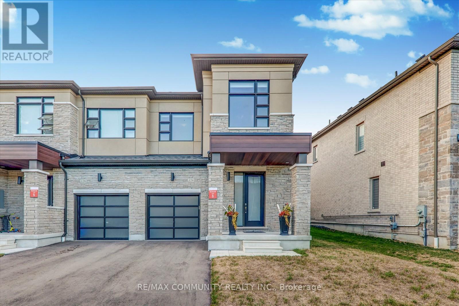 Townhouse at 124 OGSTON CRESCENT, Whitby