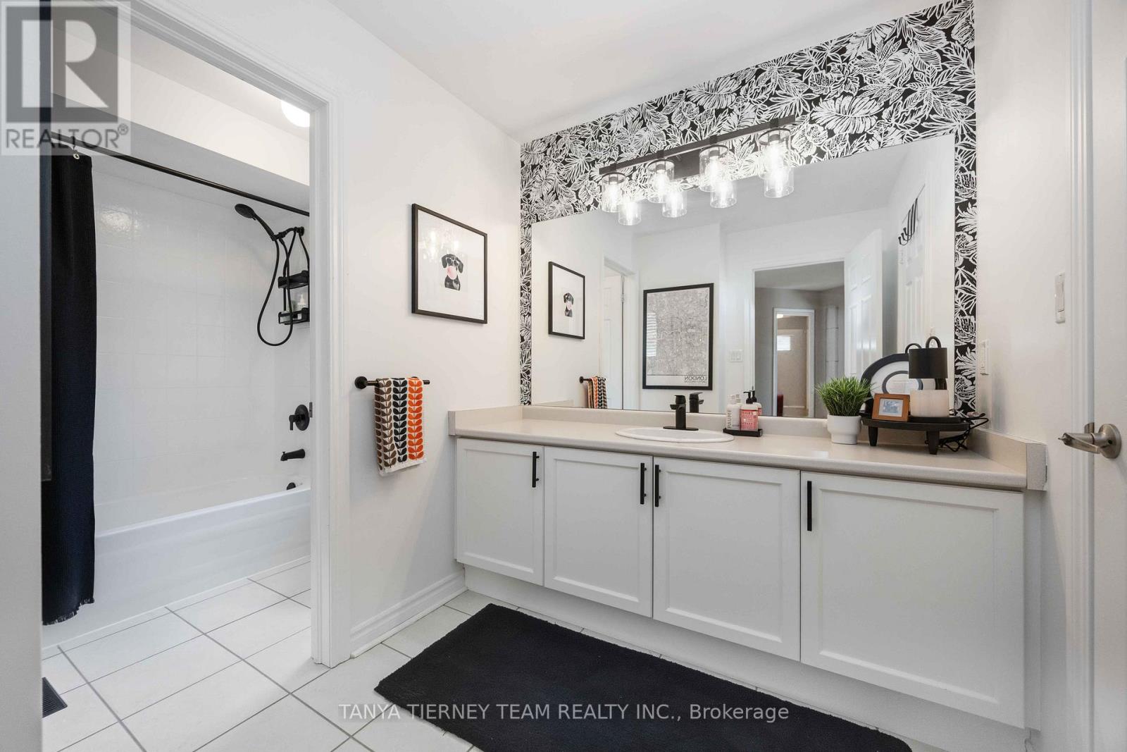 Detached at 303 CACHET BOULEVARD, Whitby