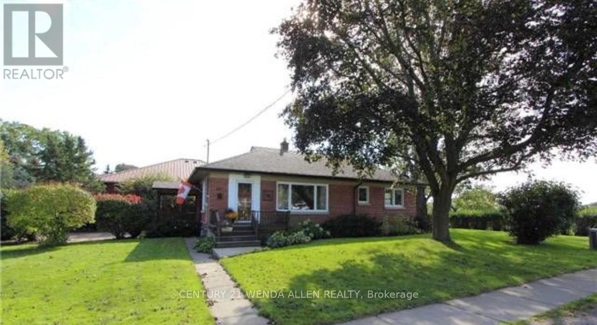 Detached at 607 MARY STREET W, Whitby