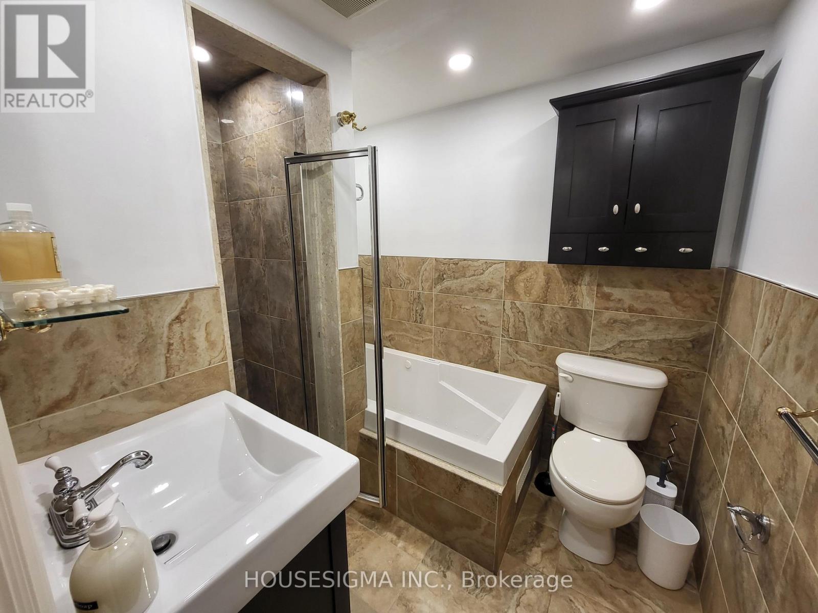 Detached at LOWER - 79 WEIR CRESCENT, Toronto