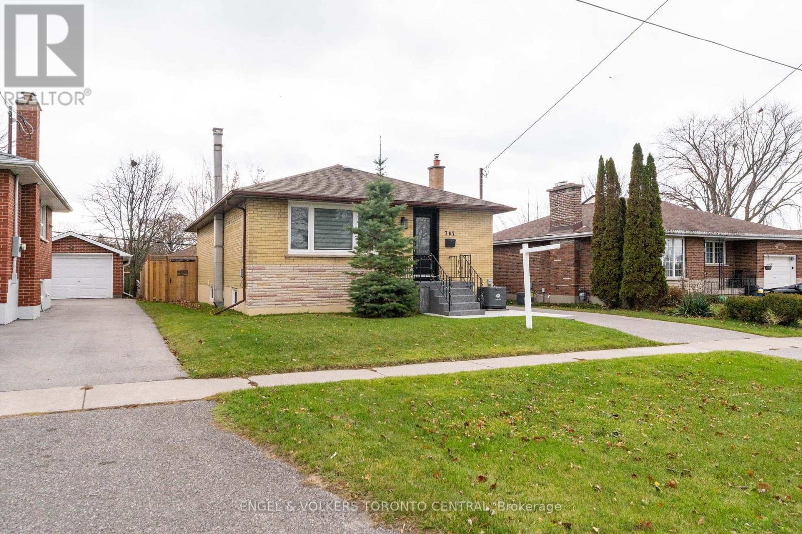 Detached at 767 PHILLIP MURRAY AVENUE, Oshawa (Lakeview)