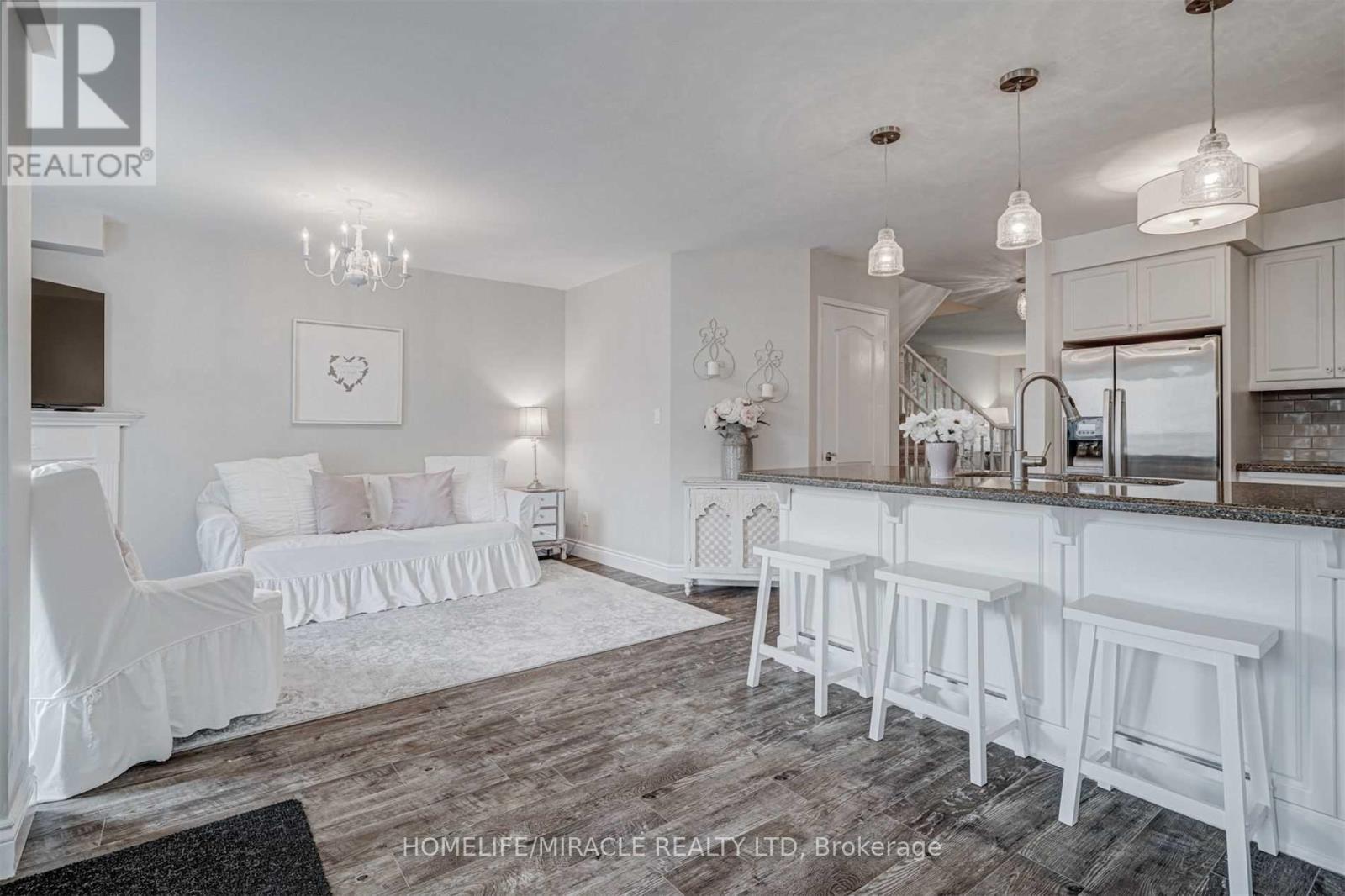 Townhouse at 149 CARNWITH DRIVE E, Whitby
